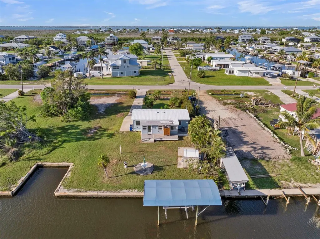 2880 8th Avenue St James City FL 33956