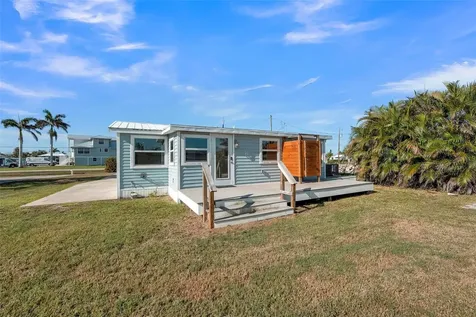 2880 8th Avenue St James City FL 33956