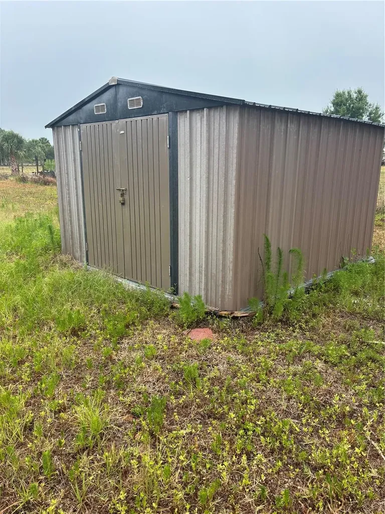 19788 284th Street NW Okeechobee FL 34972