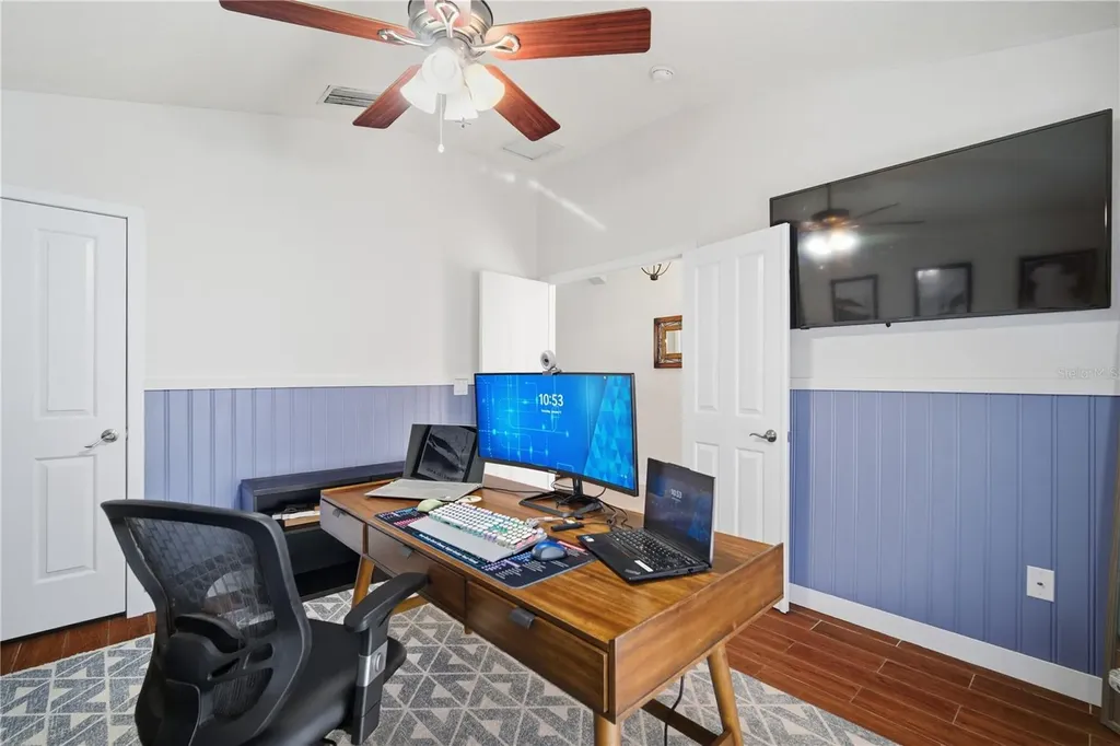 6325 Bridgecrest Drive Lithia FL 33547