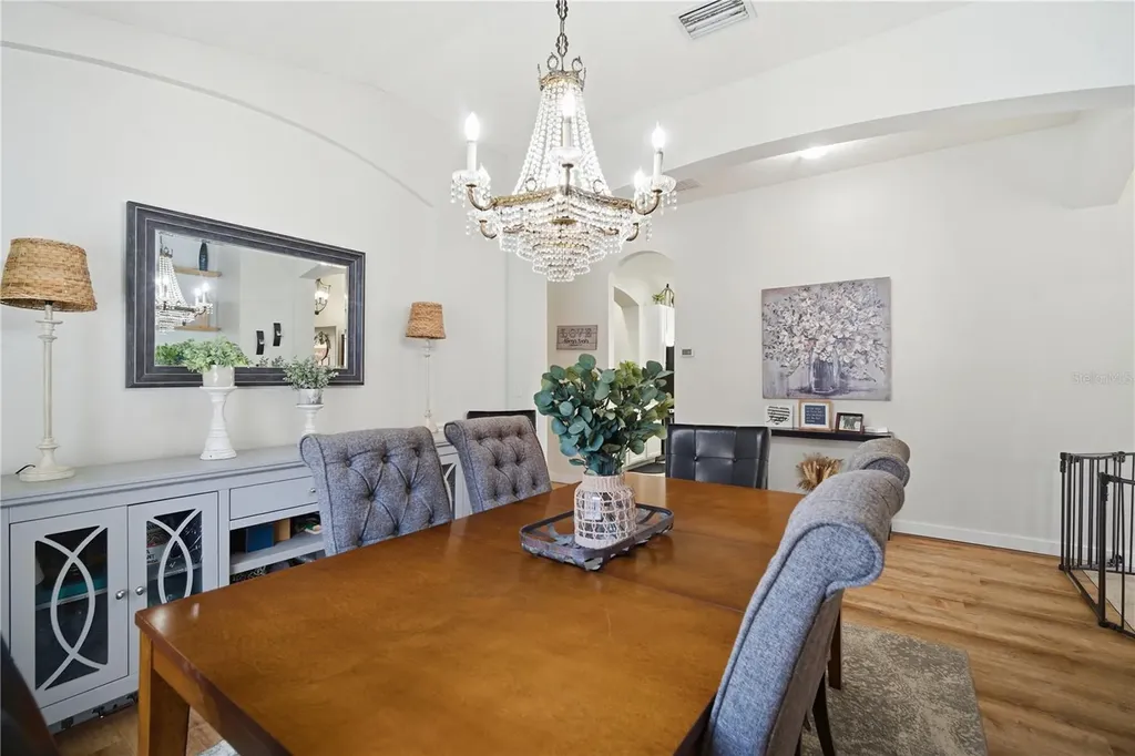 6325 Bridgecrest Drive Lithia FL 33547