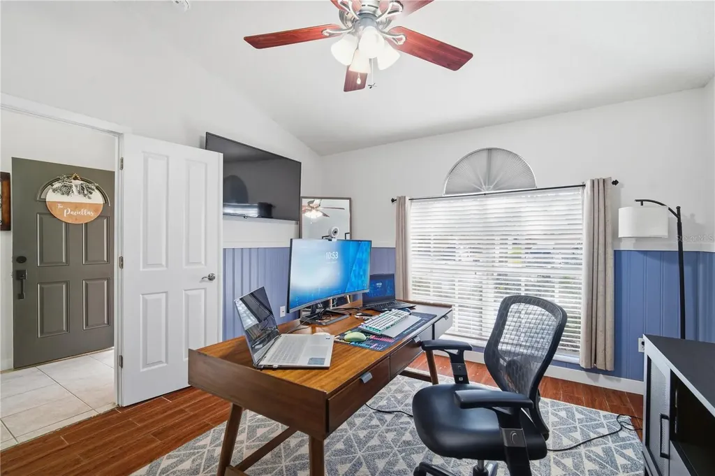 6325 Bridgecrest Drive Lithia FL 33547