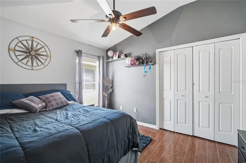 6325 Bridgecrest Drive Lithia FL 33547