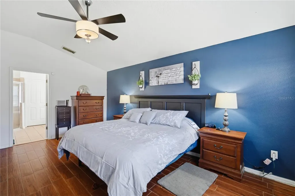 6325 Bridgecrest Drive Lithia FL 33547