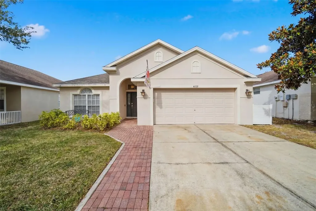 6325 Bridgecrest Drive Lithia FL 33547