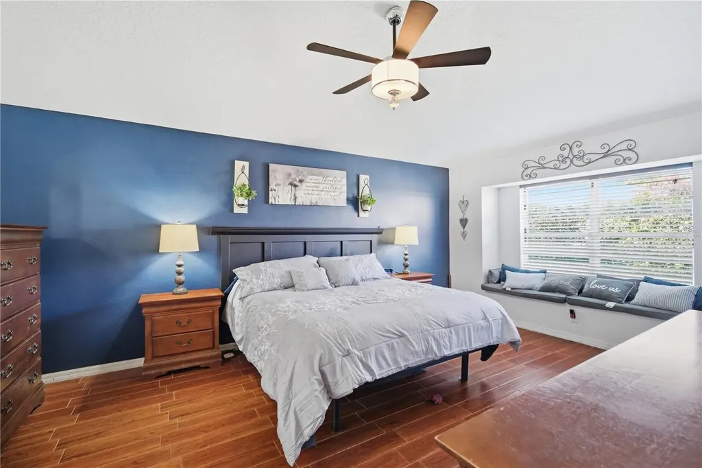 6325 Bridgecrest Drive Lithia FL 33547