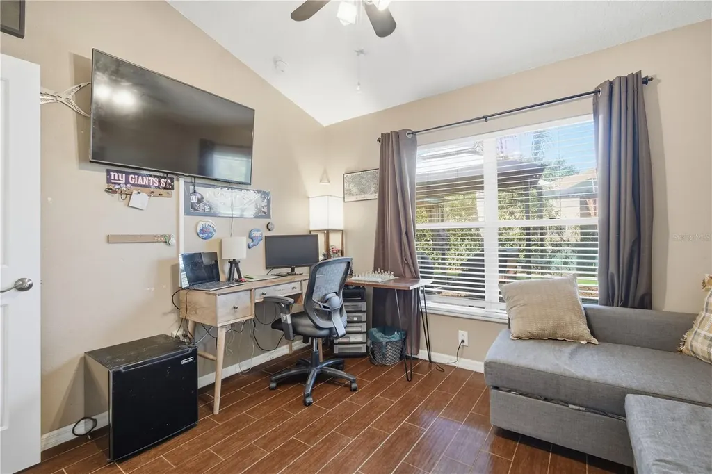 6325 Bridgecrest Drive Lithia FL 33547
