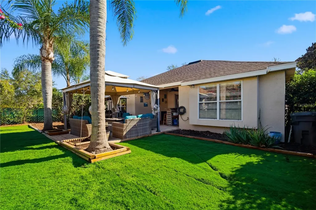 6325 Bridgecrest Drive Lithia FL 33547