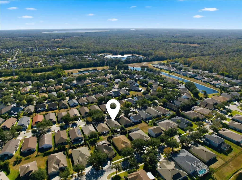 6325 Bridgecrest Drive Lithia FL 33547