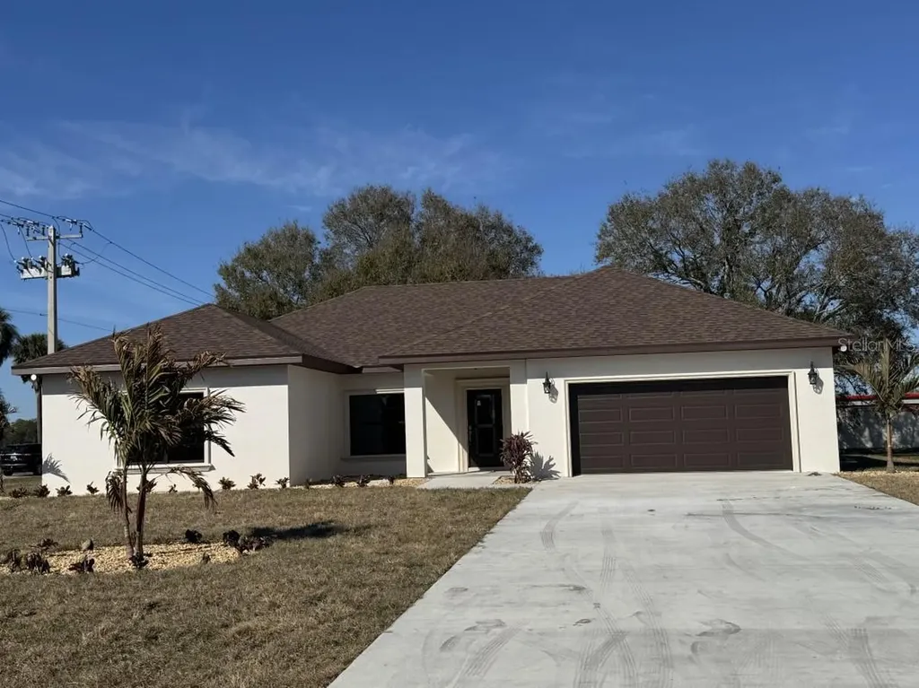 2383 SW 2nd Court Okeechobee FL 34974