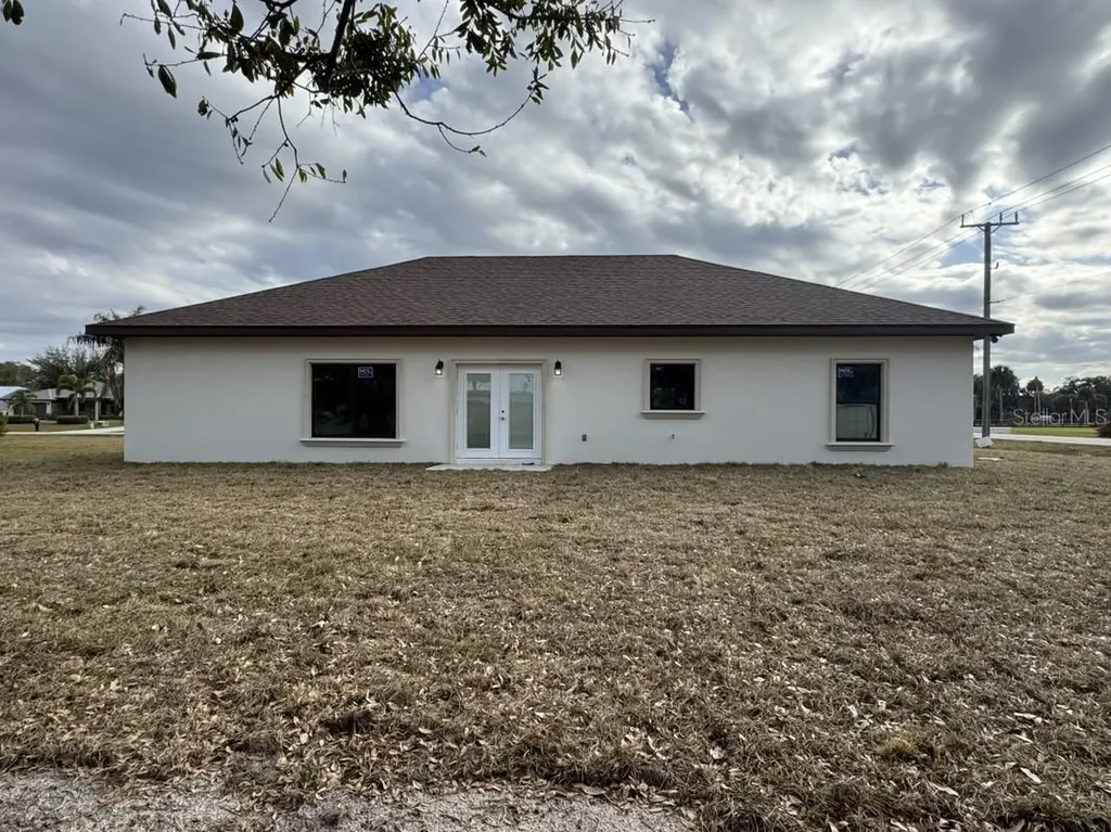 2383 SW 2nd Court Okeechobee FL 34974