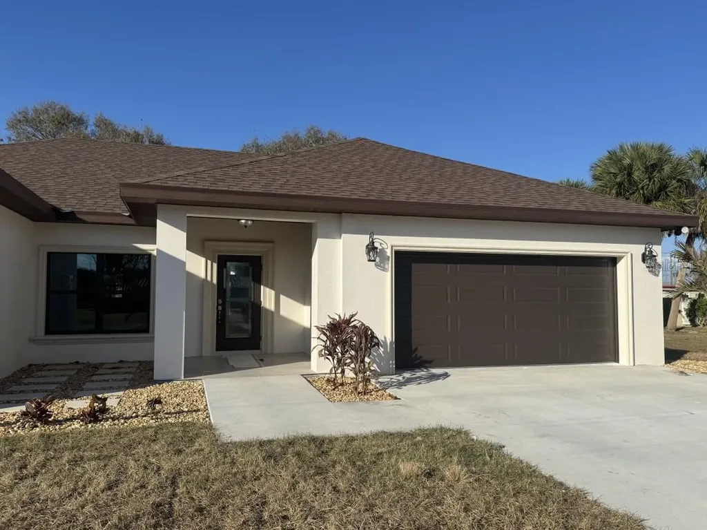 2383 SW 2nd Court Okeechobee FL 34974