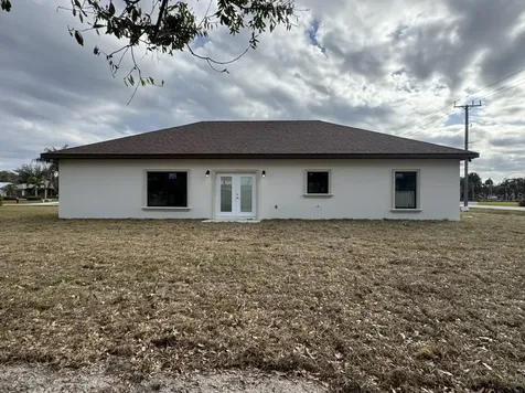 2383 SW 2nd Court Okeechobee FL 34974