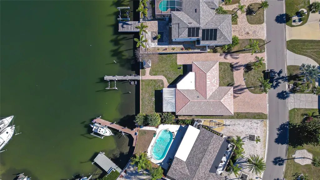 6416 Lake Sunrise Drive Apollo Beach FL 33572