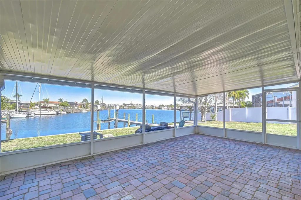 6416 Lake Sunrise Drive Apollo Beach FL 33572