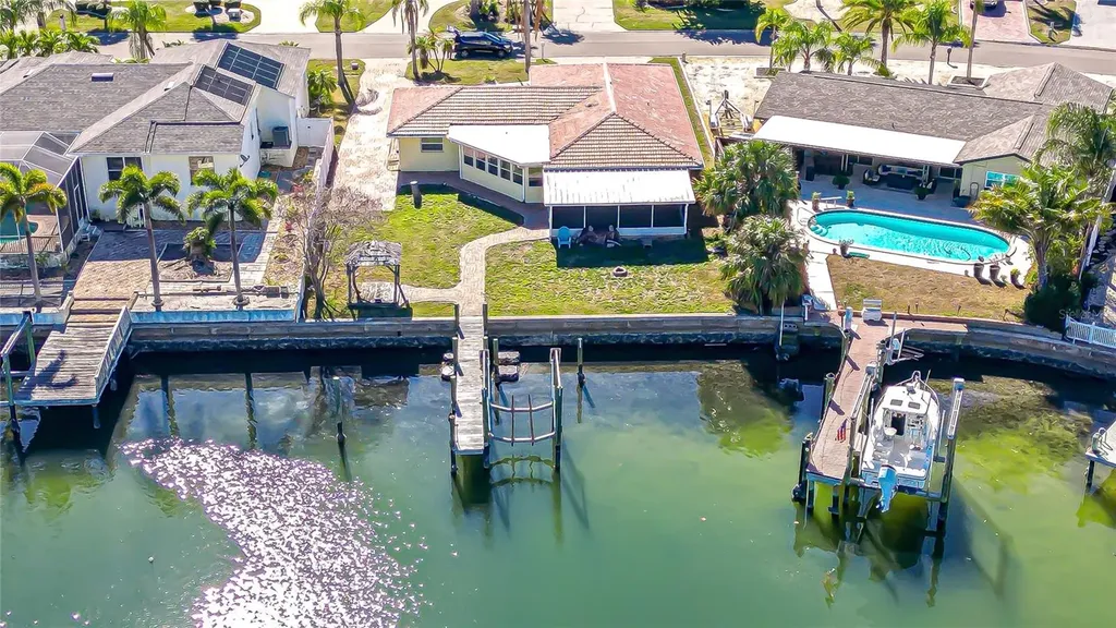 6416 Lake Sunrise Drive Apollo Beach FL 33572