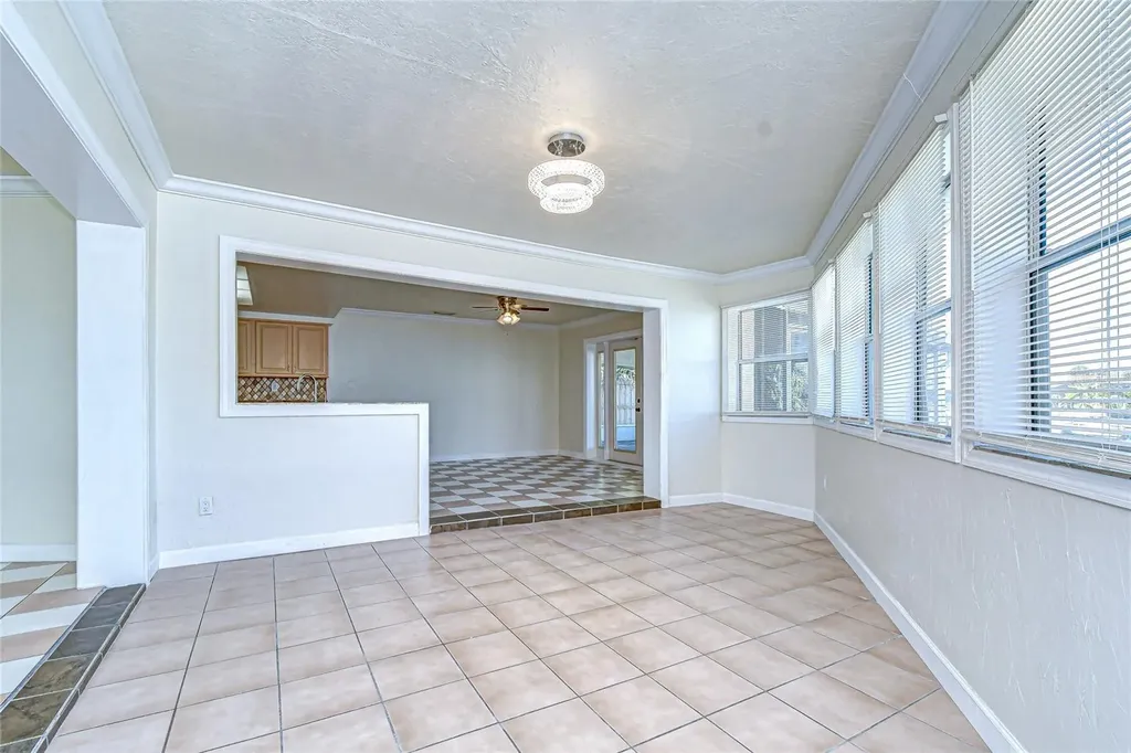 6416 Lake Sunrise Drive Apollo Beach FL 33572