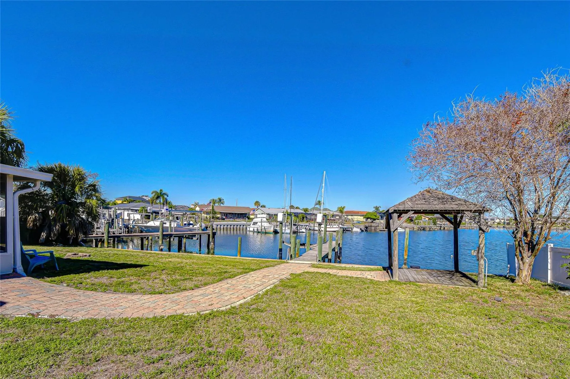 6416 Lake Sunrise Drive Apollo Beach FL 33572