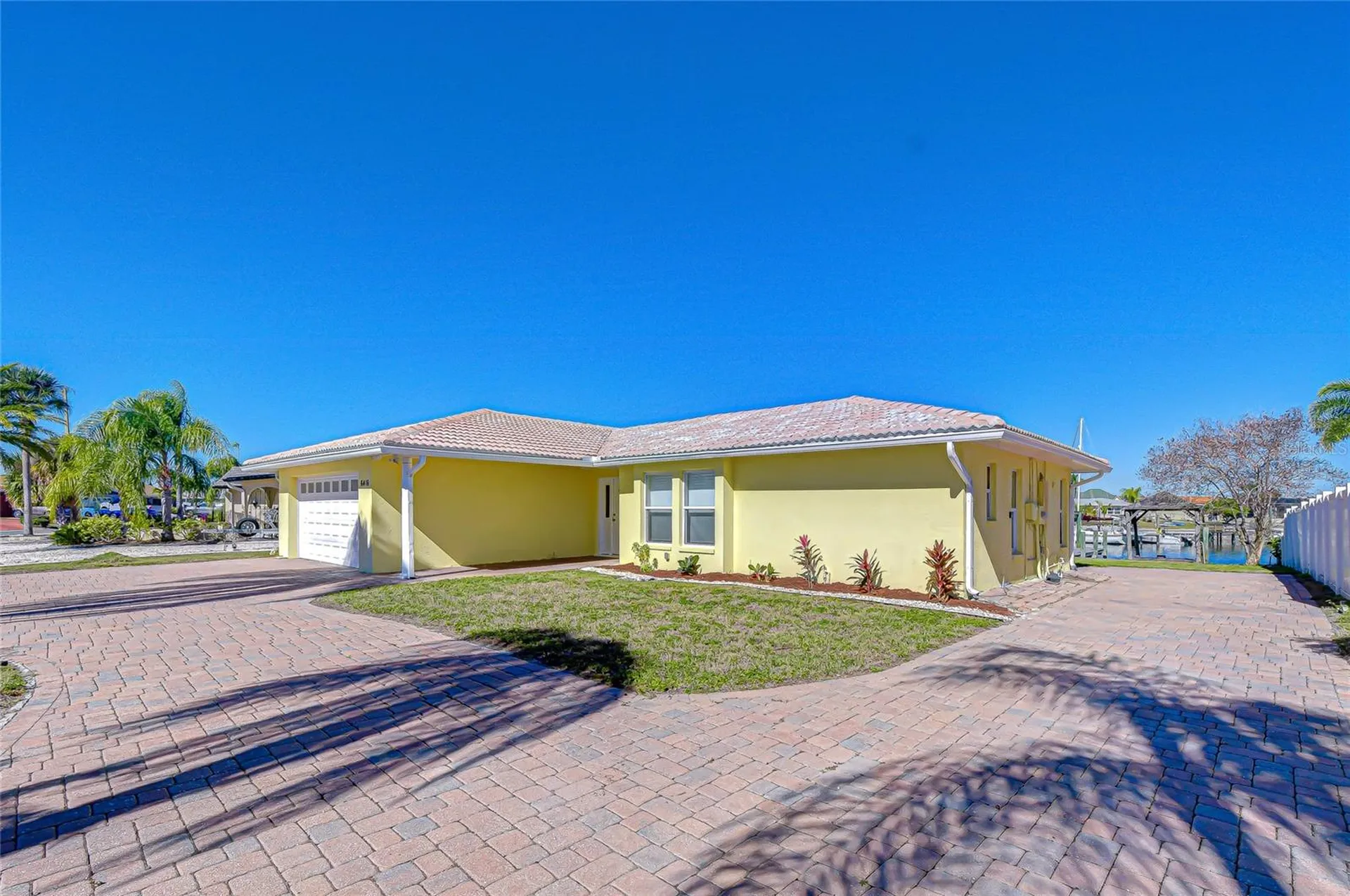 6416 Lake Sunrise Drive Apollo Beach FL 33572