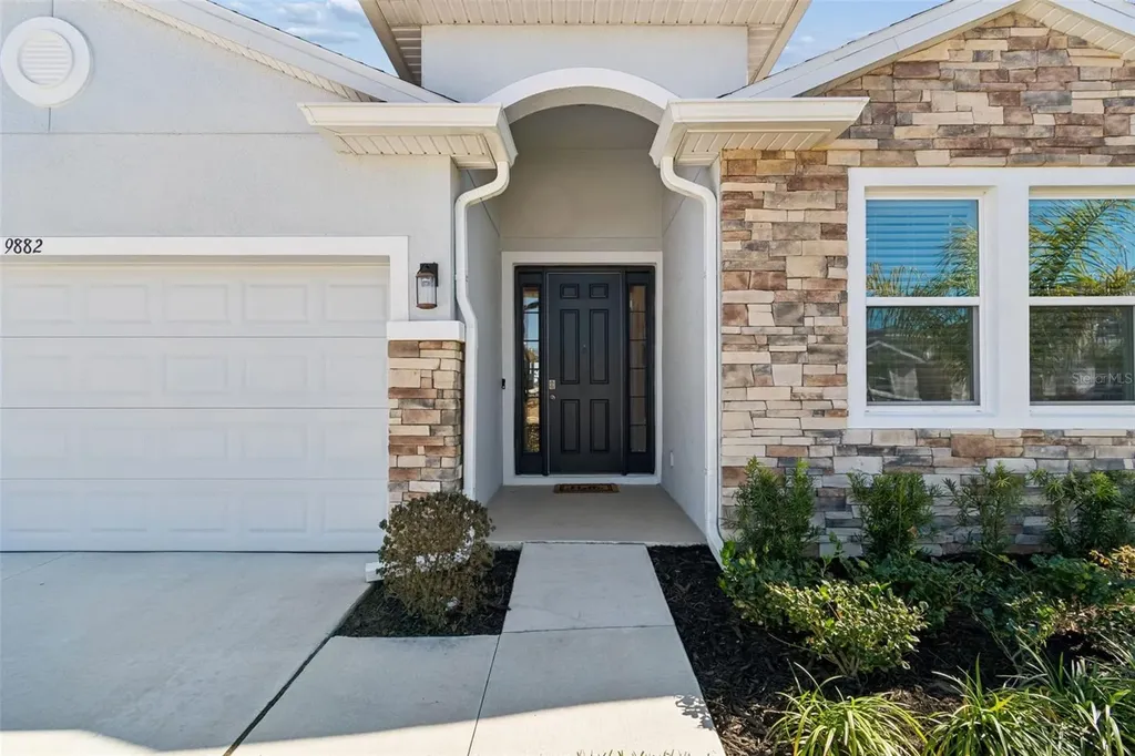 9882 Shoreline View Way Wesley Chapel FL 33545