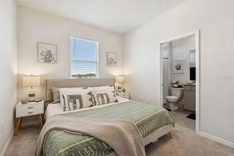 9882 Shoreline View Way Wesley Chapel FL 33545