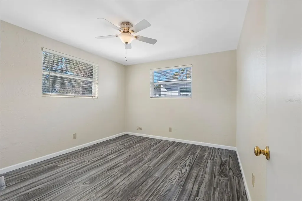 4711 28th Avenue N St Petersburg FL 33713