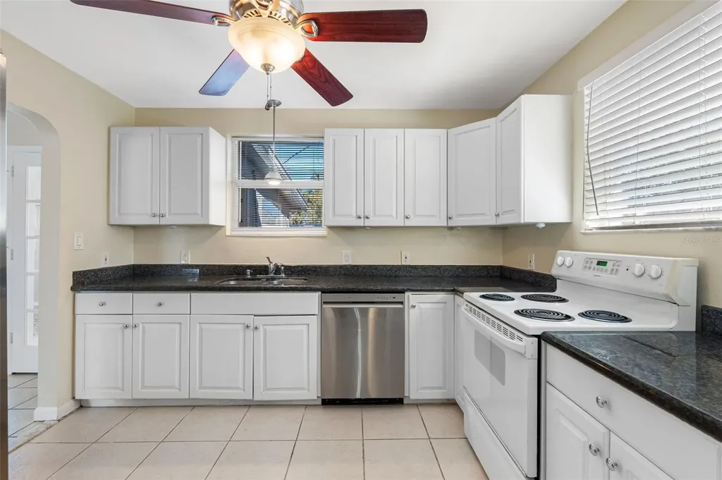4711 28th Avenue N St Petersburg FL 33713