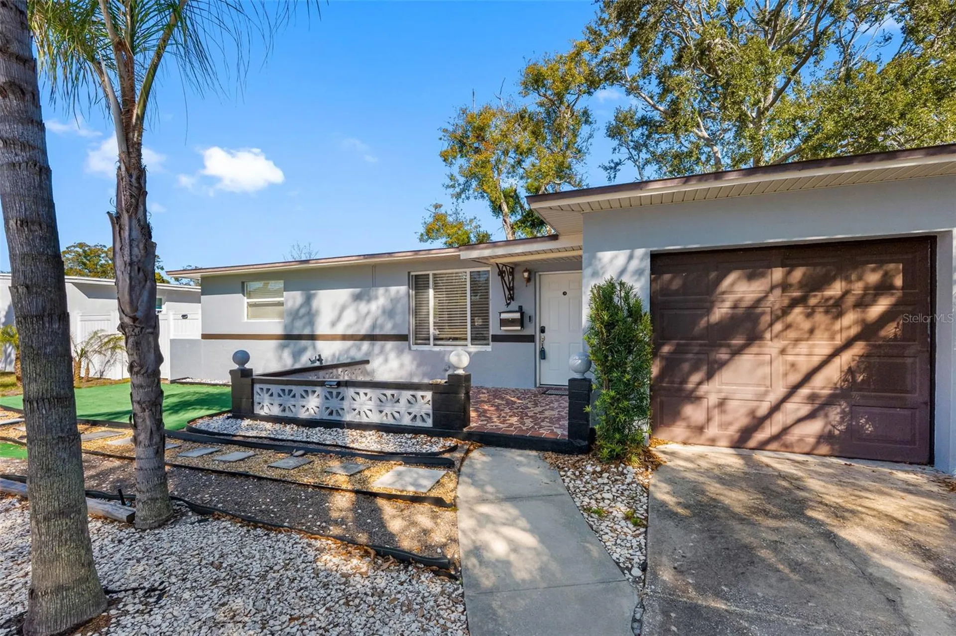 4711 28th Avenue N St Petersburg FL 33713