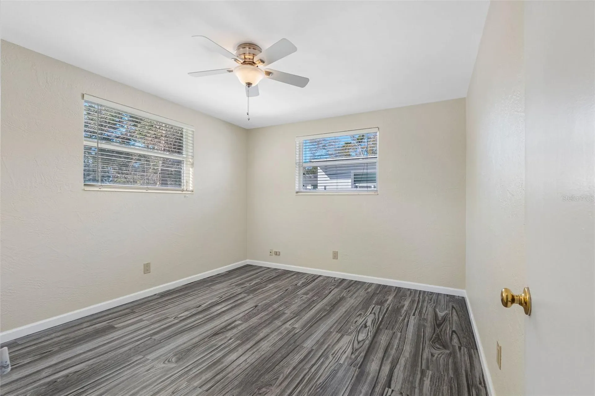 4711 28th Avenue N St Petersburg FL 33713