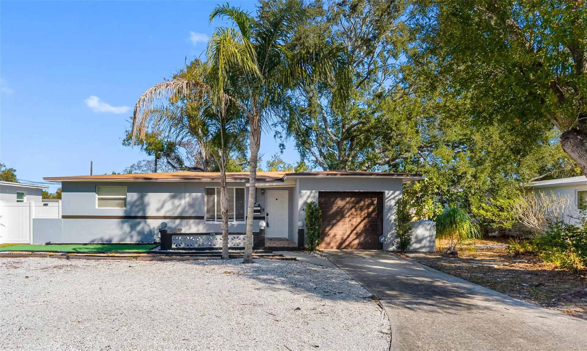 4711 28th Avenue N St Petersburg FL 33713
