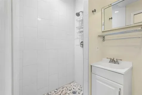 4711 28th Avenue N St Petersburg FL 33713