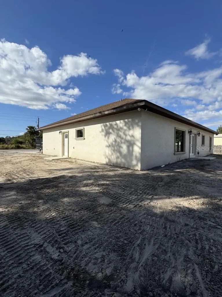 1911 SW 7th Avenue Okeechobee FL 34974