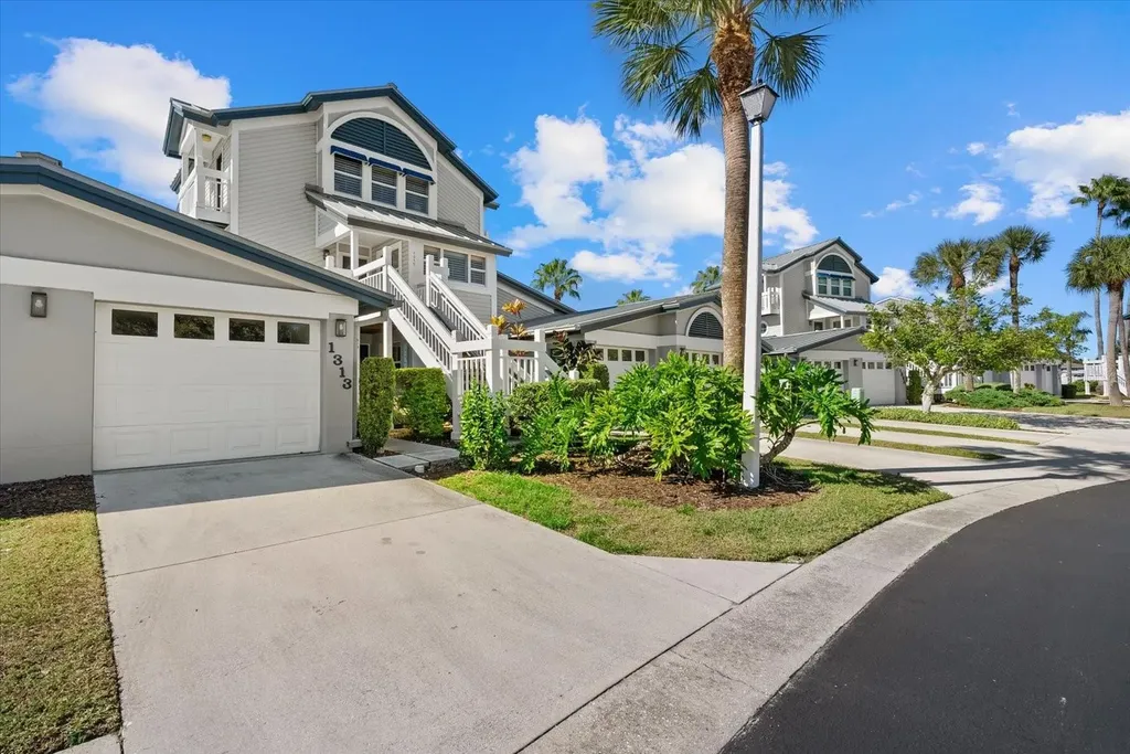1313 Siesta Bayside Drive Sarasota FL 34242