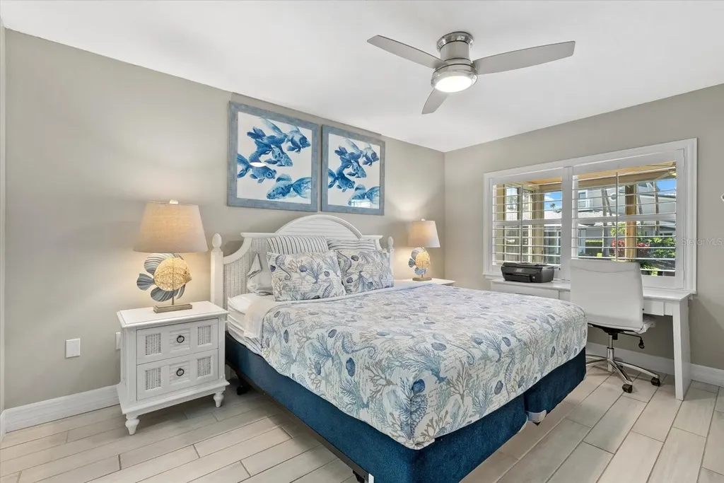 1313 Siesta Bayside Drive Sarasota FL 34242