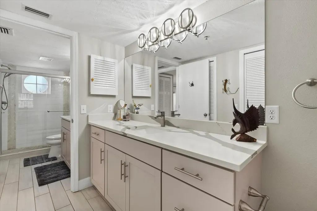 1313 Siesta Bayside Drive Sarasota FL 34242