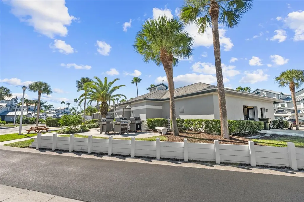 1313 Siesta Bayside Drive Sarasota FL 34242