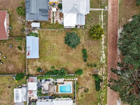 Xxxx S Indiana Avenue Groveland FL 34736