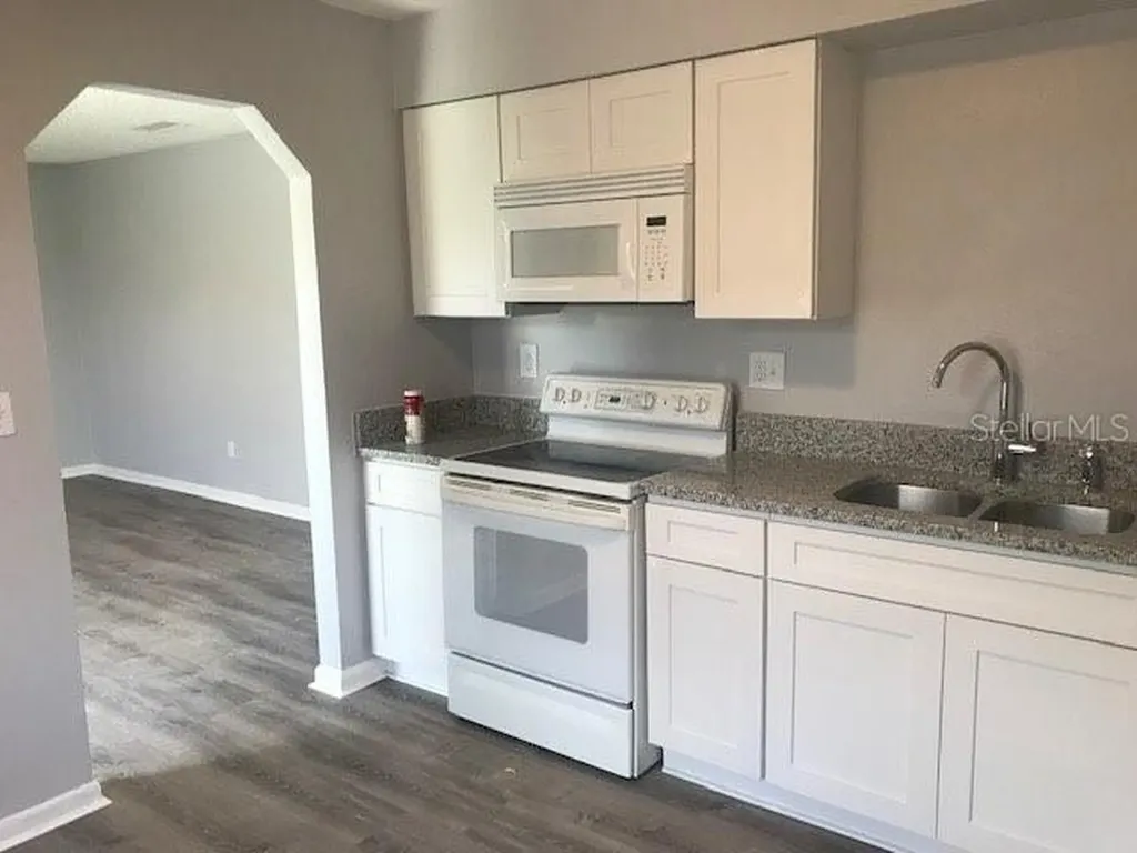 1027 N Brunnell Parkway Lakeland FL 33805