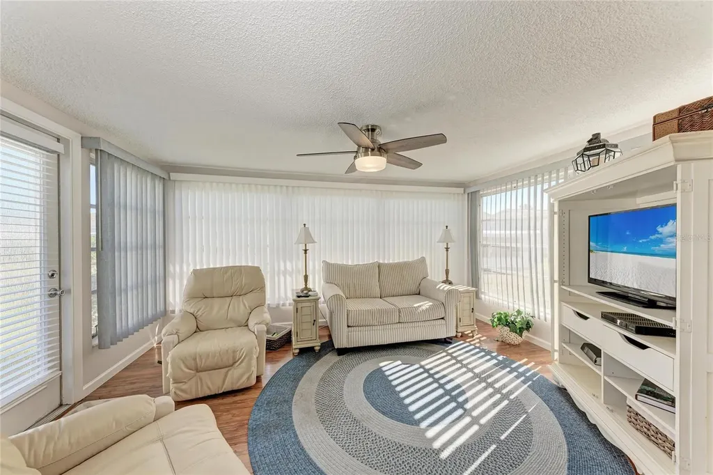 5992 Coral Way Bradenton FL 34207