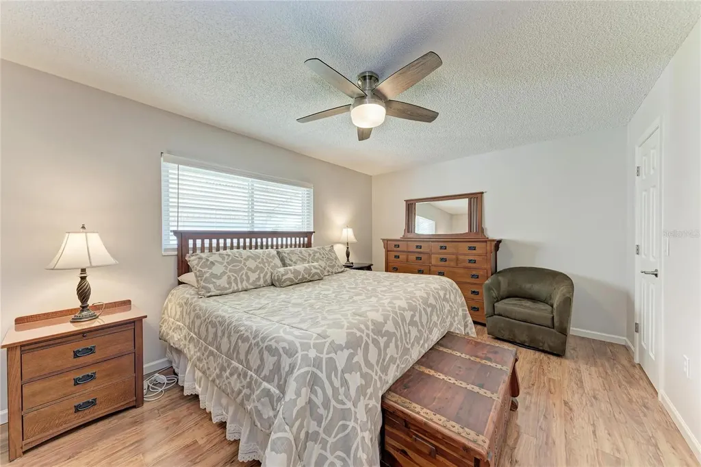 5992 Coral Way Bradenton FL 34207