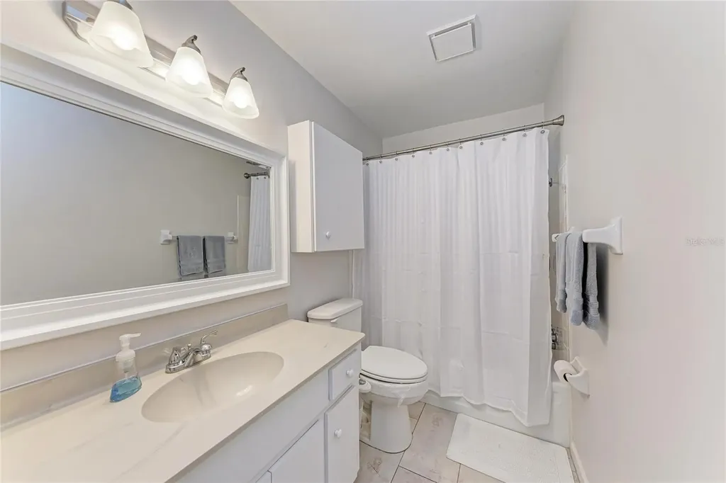 5992 Coral Way Bradenton FL 34207