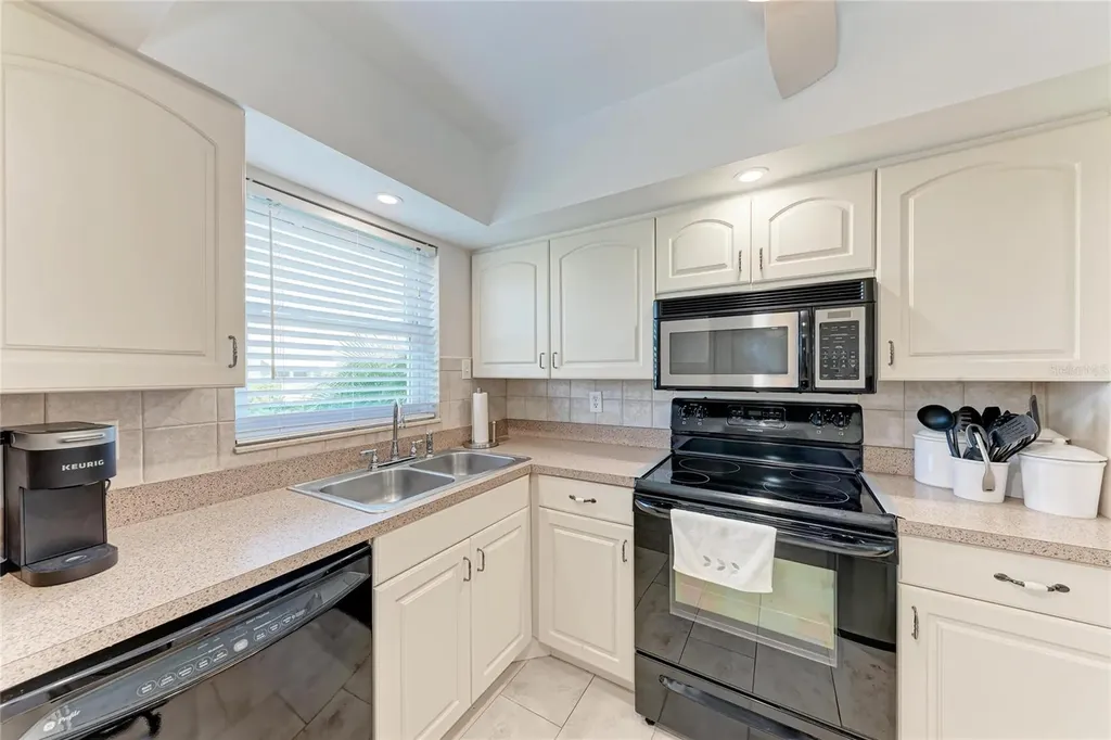 5992 Coral Way Bradenton FL 34207