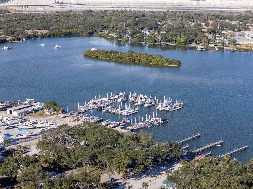 10007 S 41 Highway Gibsonton FL 33534