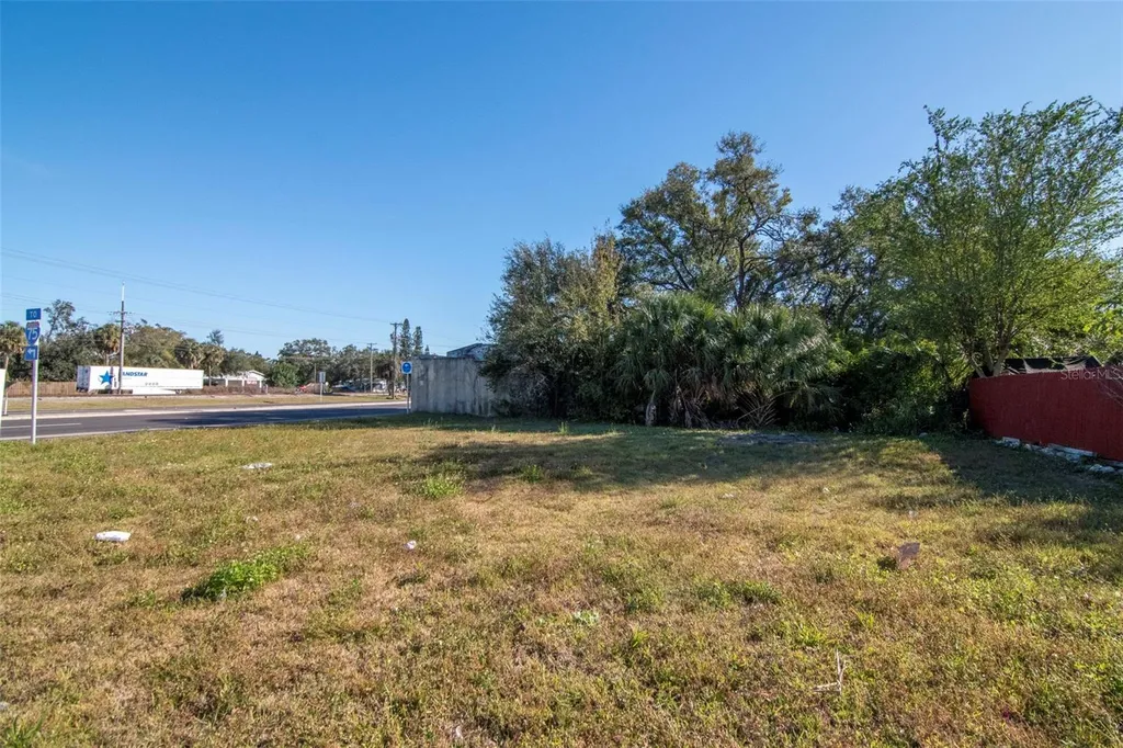 10007 S 41 Highway Gibsonton FL 33534