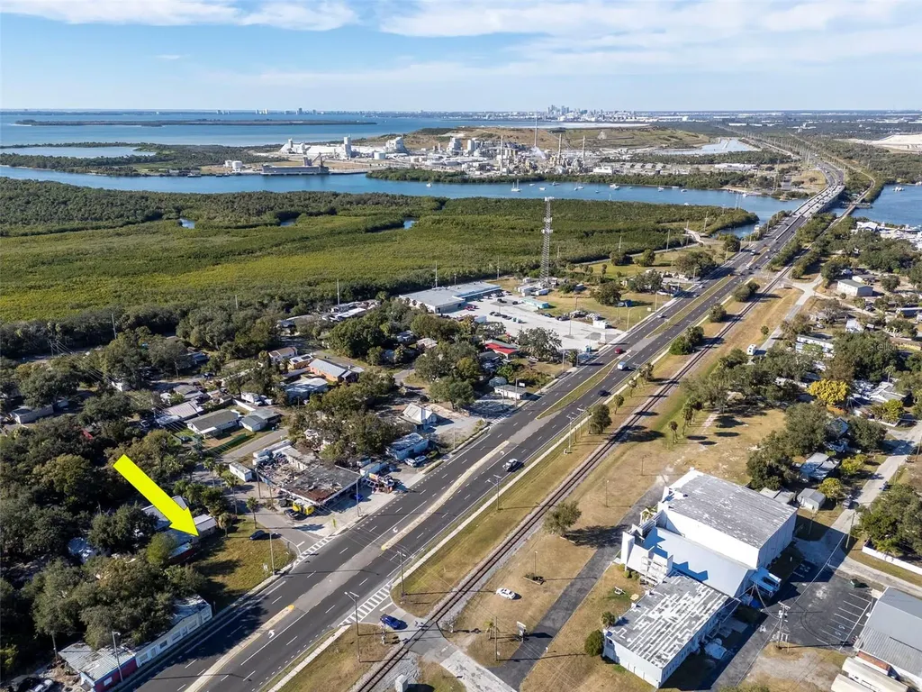 10007 S 41 Highway Gibsonton FL 33534