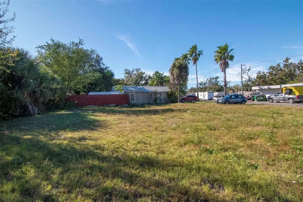 10007 S 41 Highway Gibsonton FL 33534