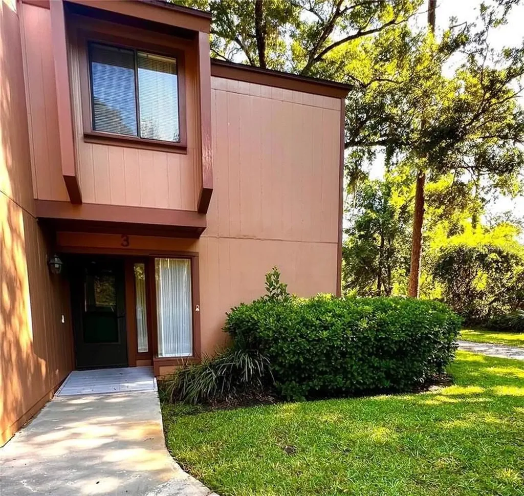 3 Fairways Circle Palm Coast FL 32137