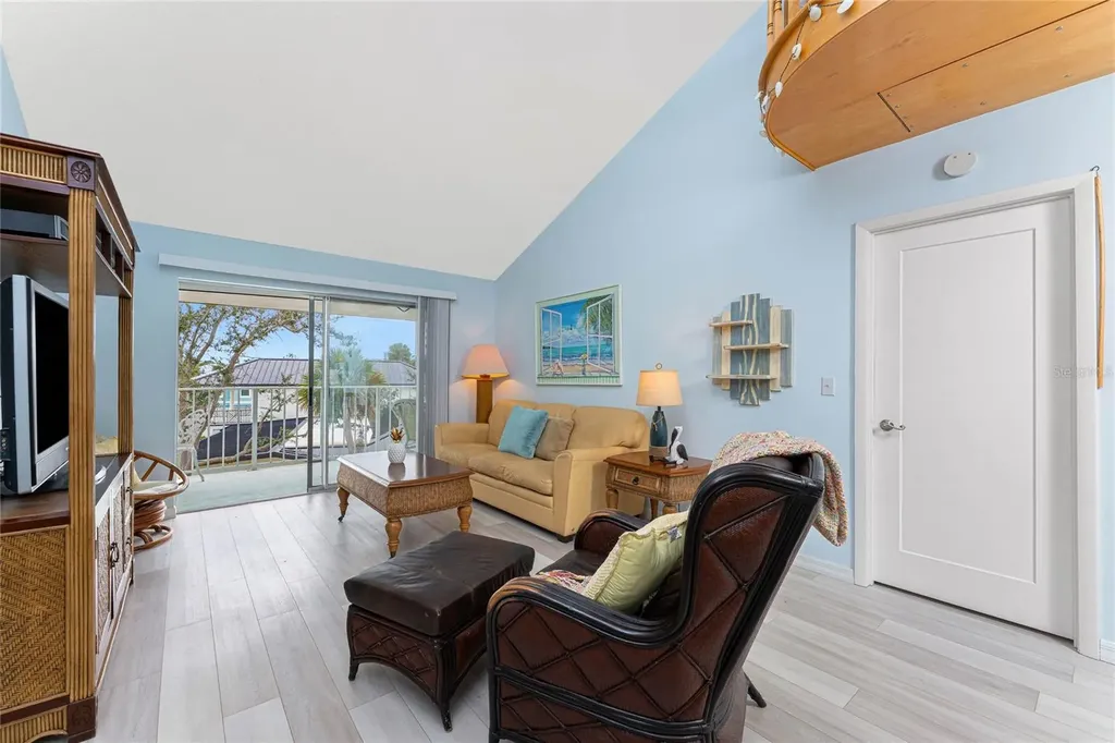 5031 N Beach Road Englewood FL 34223