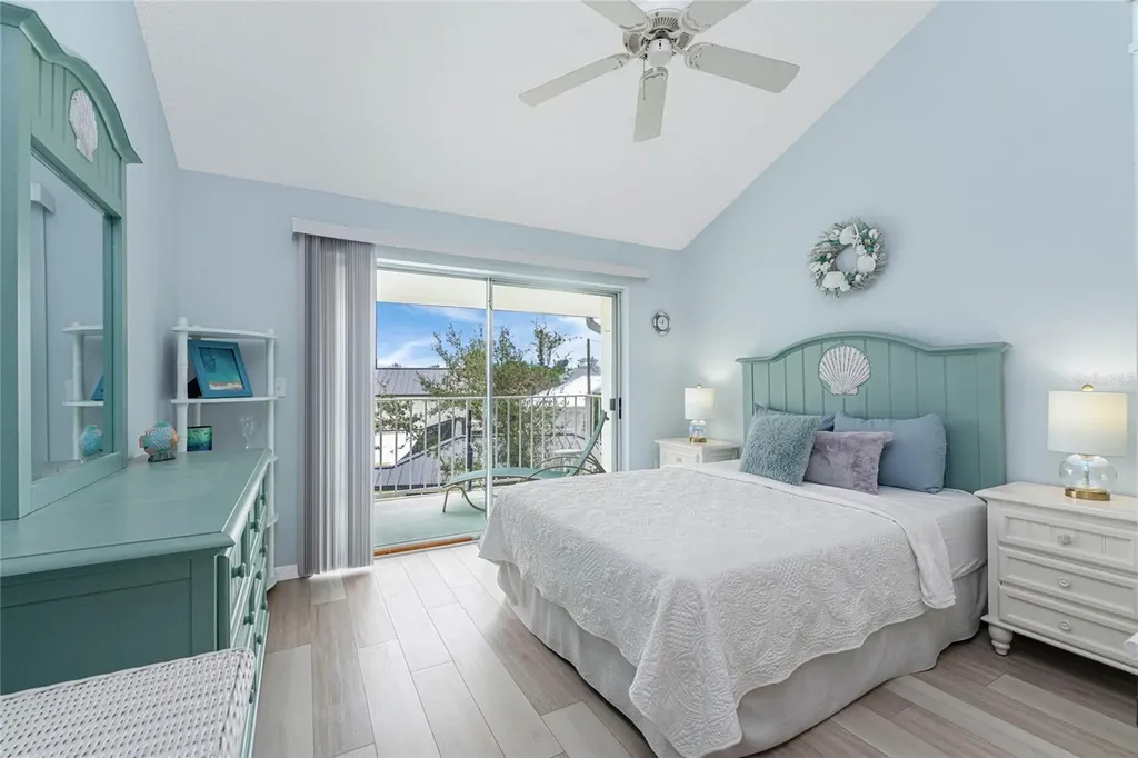 5031 N Beach Road Englewood FL 34223