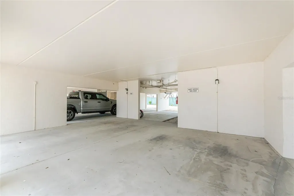 5031 N Beach Road Englewood FL 34223